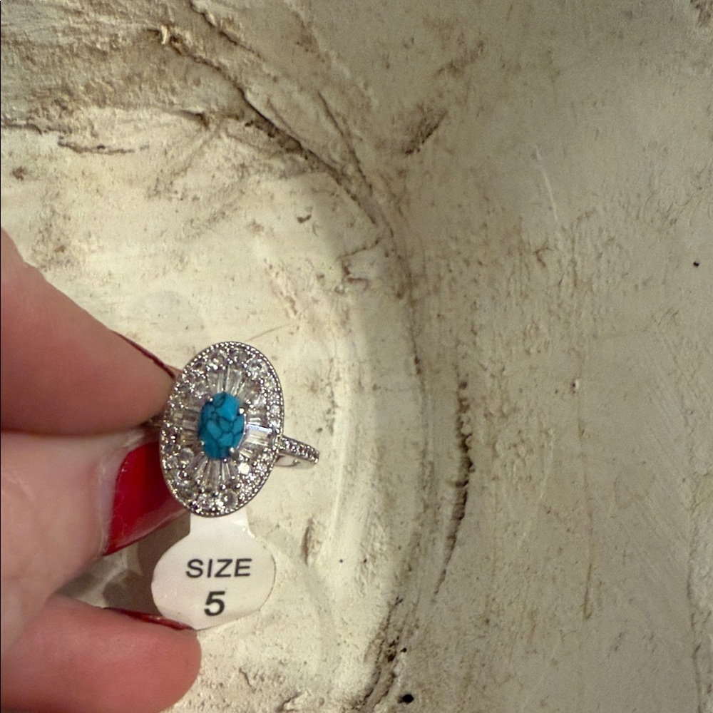 Size 5 Bomb Party Ring- no bag